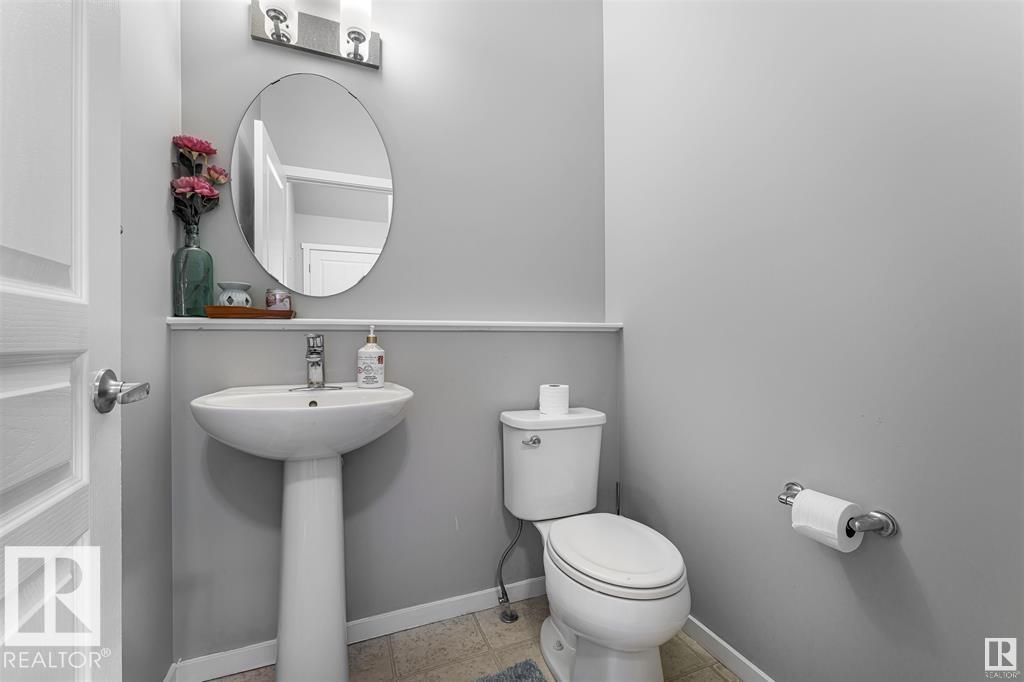 Photo 15 of 54 8209 217 St Nw, Edmonton AB