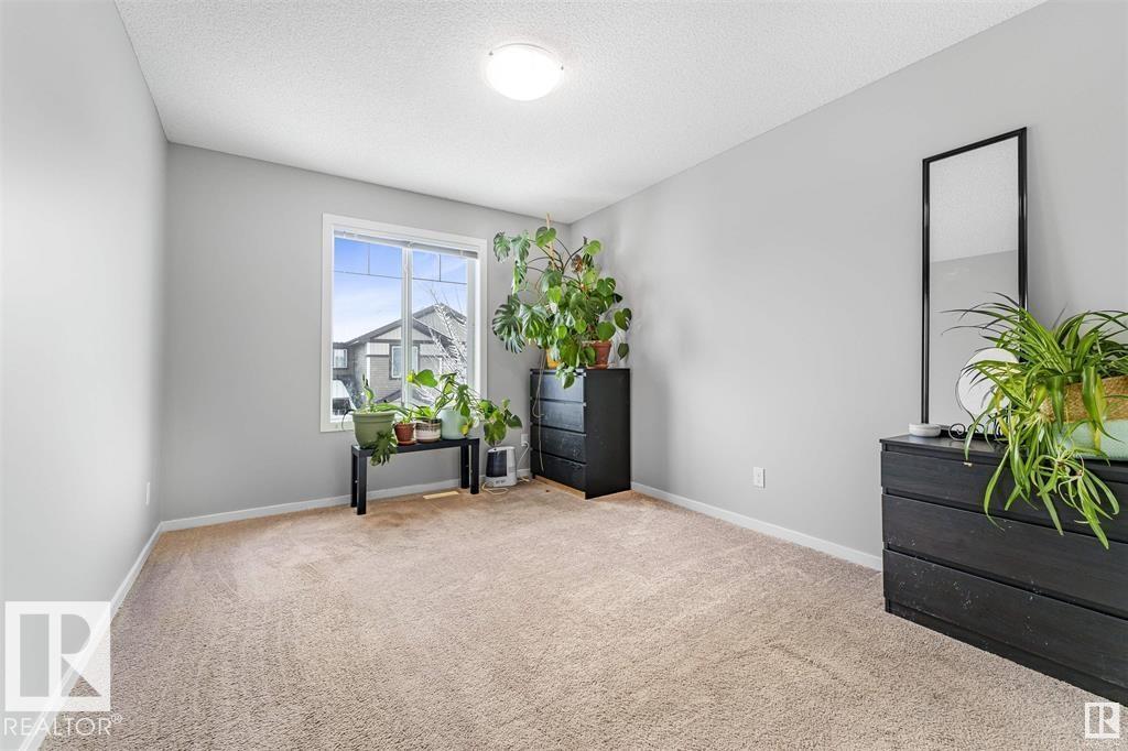 Photo 21 of 54 8209 217 St Nw, Edmonton AB