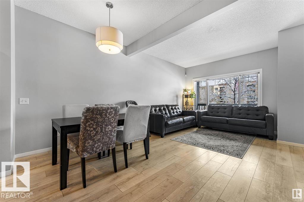 Photo 8 of 54 8209 217 St Nw, Edmonton AB