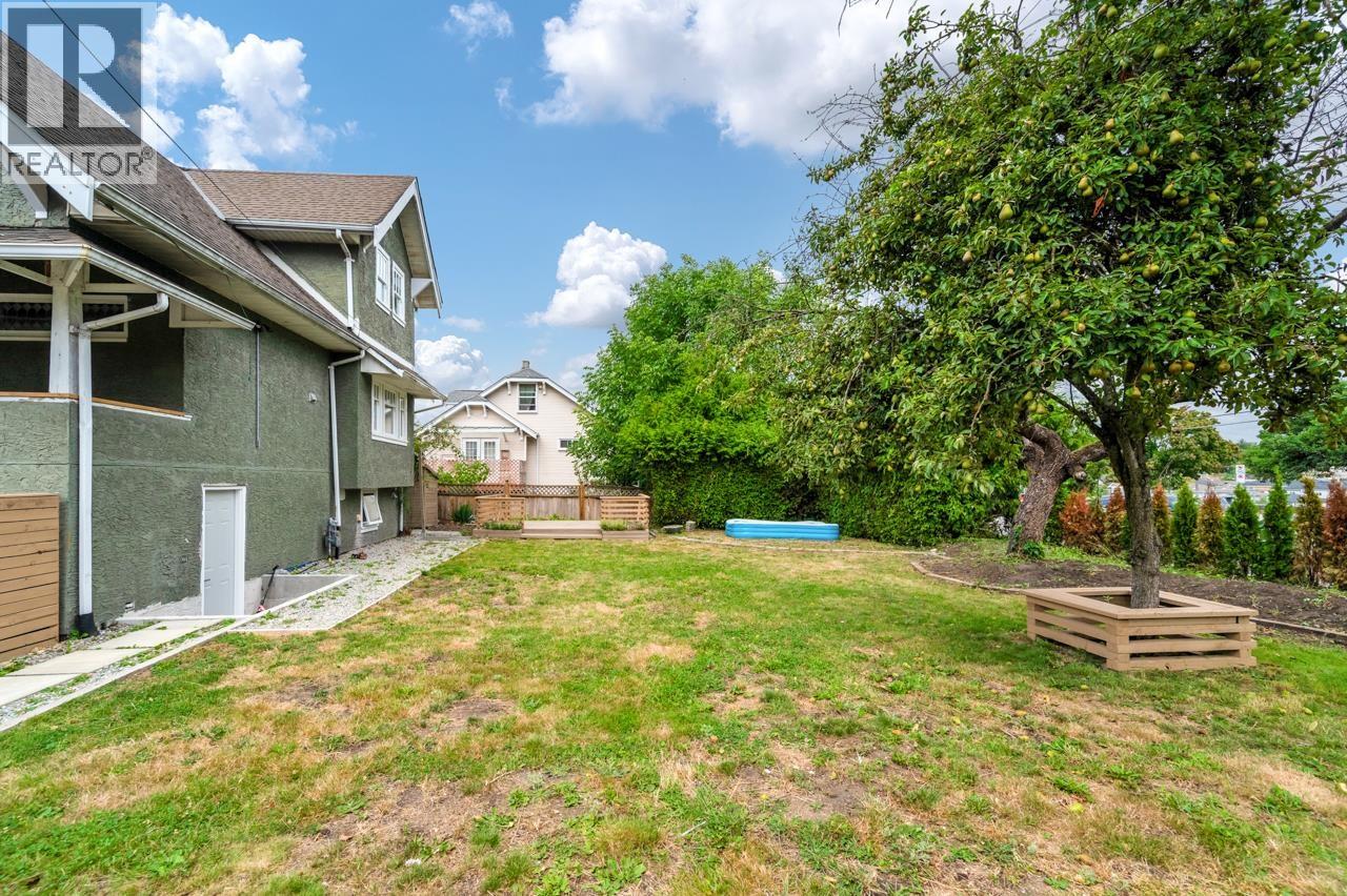 Photo 21 of 801 London Street, New Westminster BC