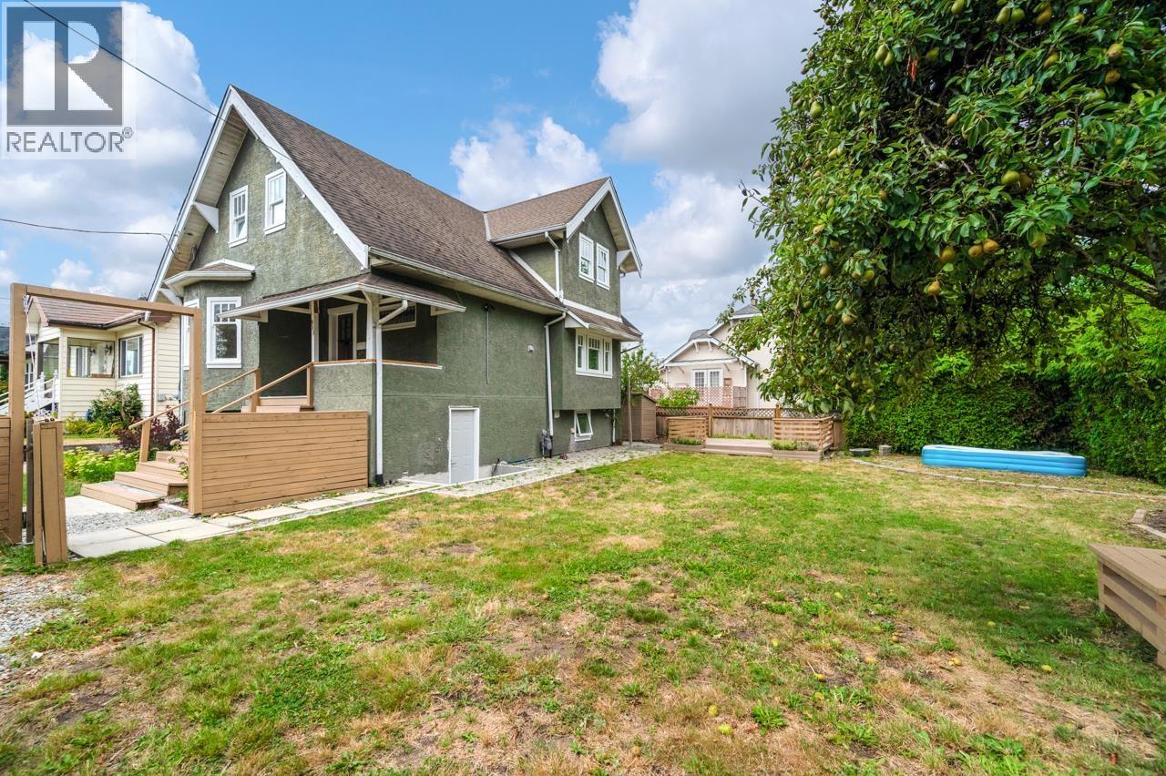 Photo 20 of 801 London Street, New Westminster BC