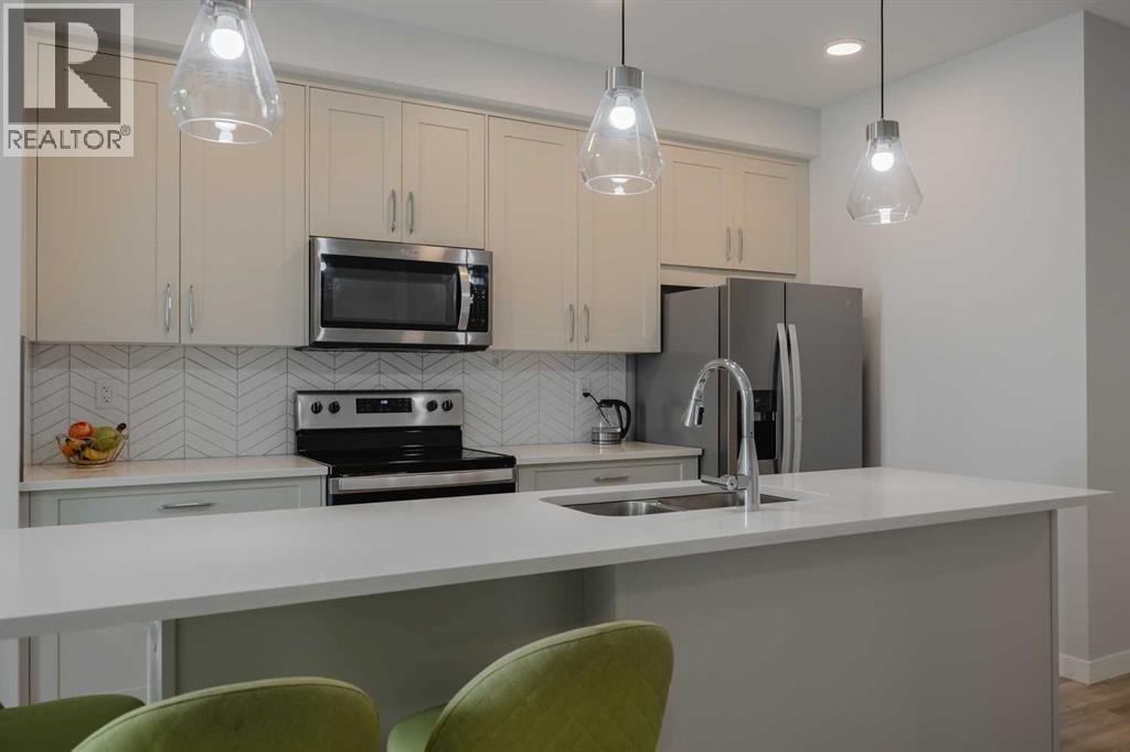 Single Family House for Sale in   Shawnee Square SW Shawnee Slopes Calgary 