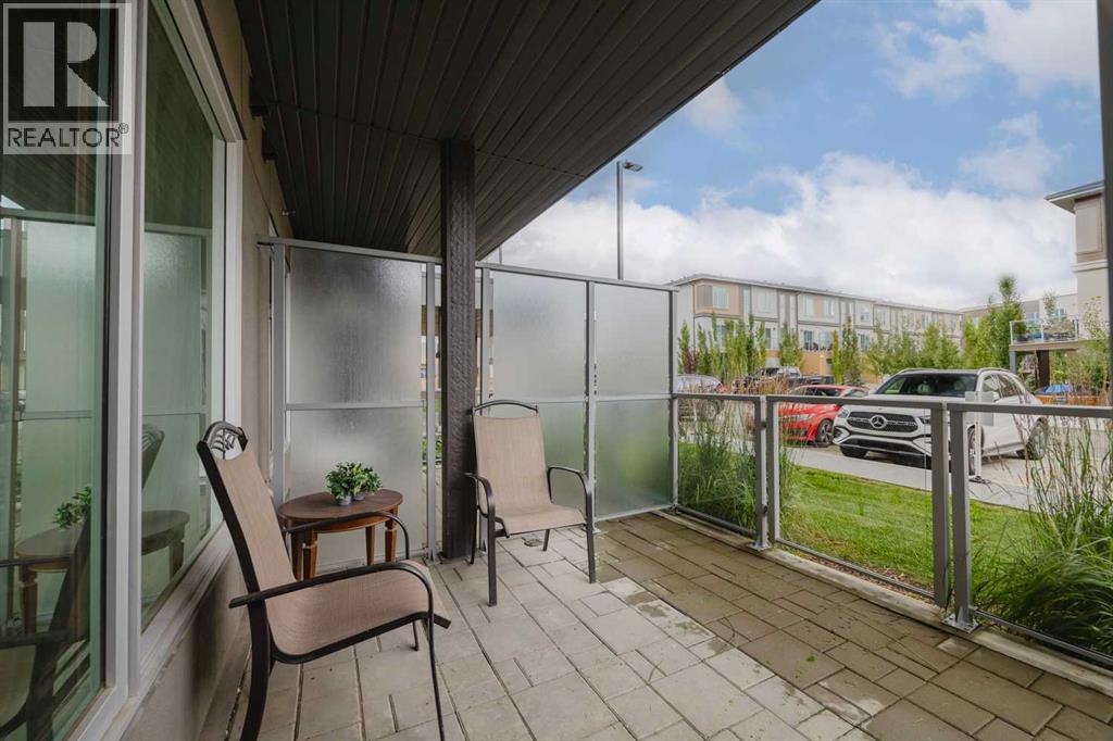 Single Family House for Sale in   Shawnee Square SW Shawnee Slopes Calgary 