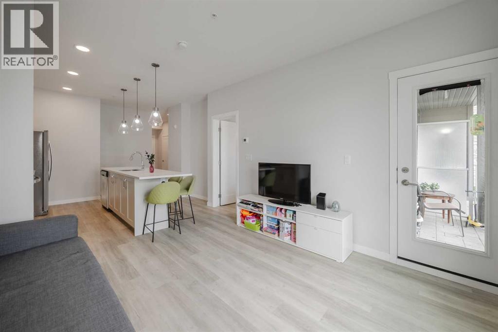Single Family House for Sale in   Shawnee Square SW Shawnee Slopes Calgary 