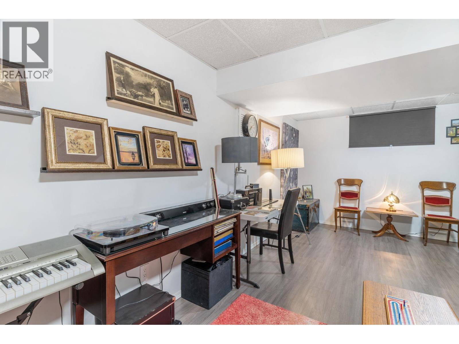 5 190 McIntosh Road, Kelowna