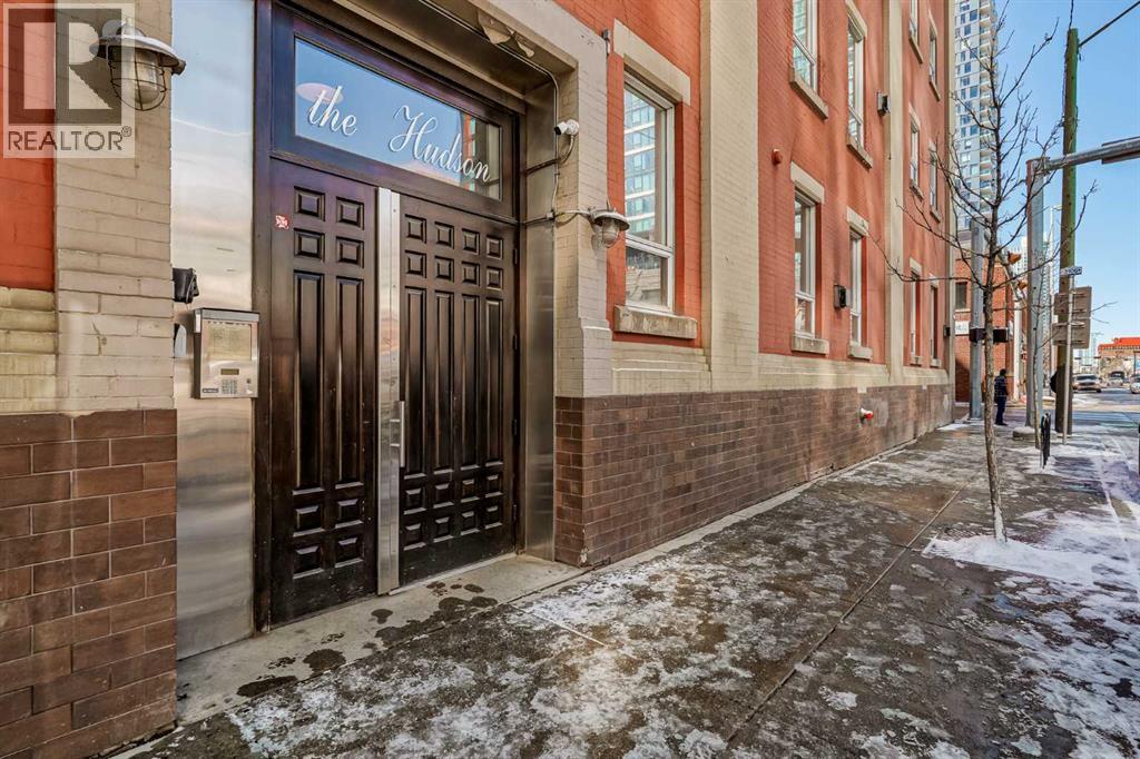 Single Family House Loft for Sale in    Avenue SW Beltline Calgary 