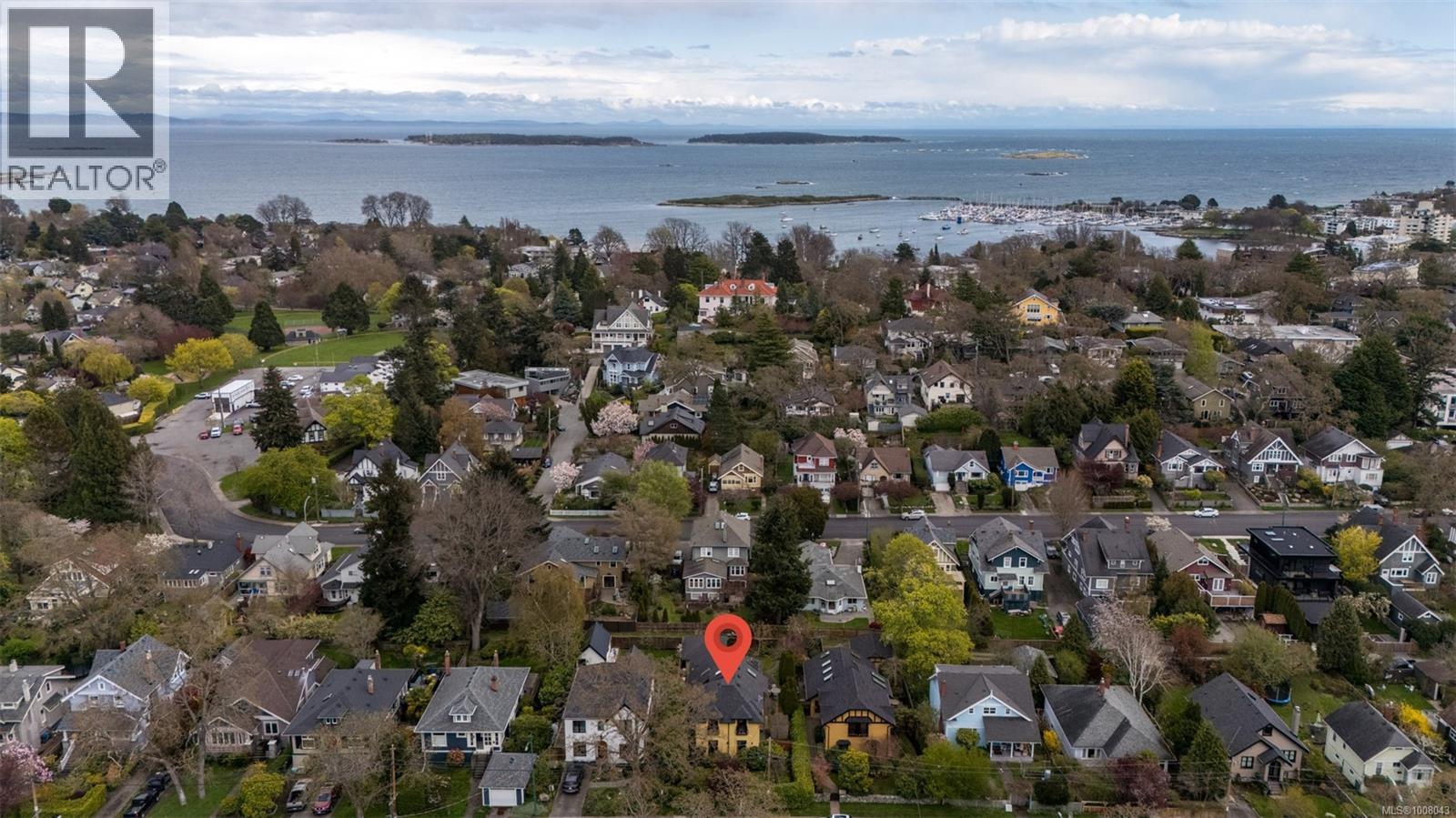 Photo 50 of 1597 Hampshire Rd, Oak Bay BC