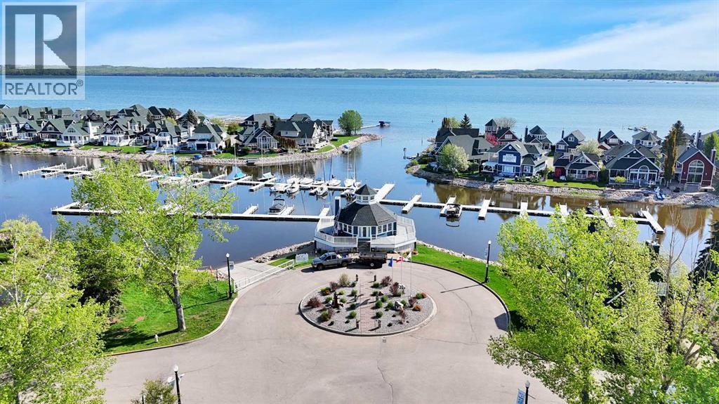 Photo 4 of 180 Marina Bay Court, Sylvan Lake AB