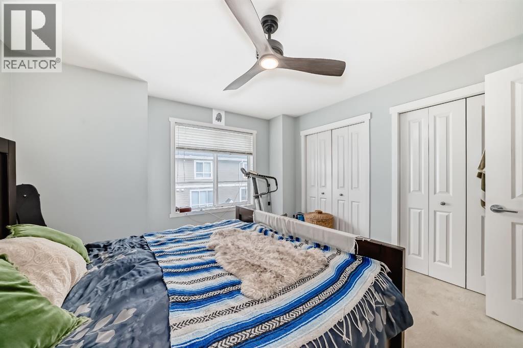 Photo 19 of 206 Sherwood Lane Nw, Calgary AB