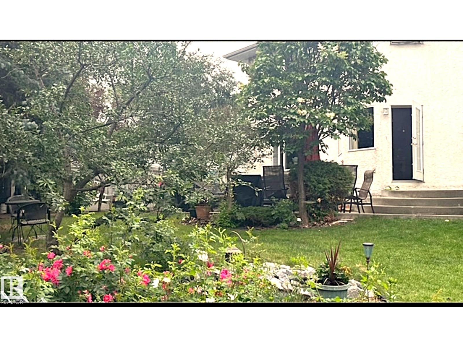 Photo 8 of 281 Ormsby Rd E Nw, Edmonton AB