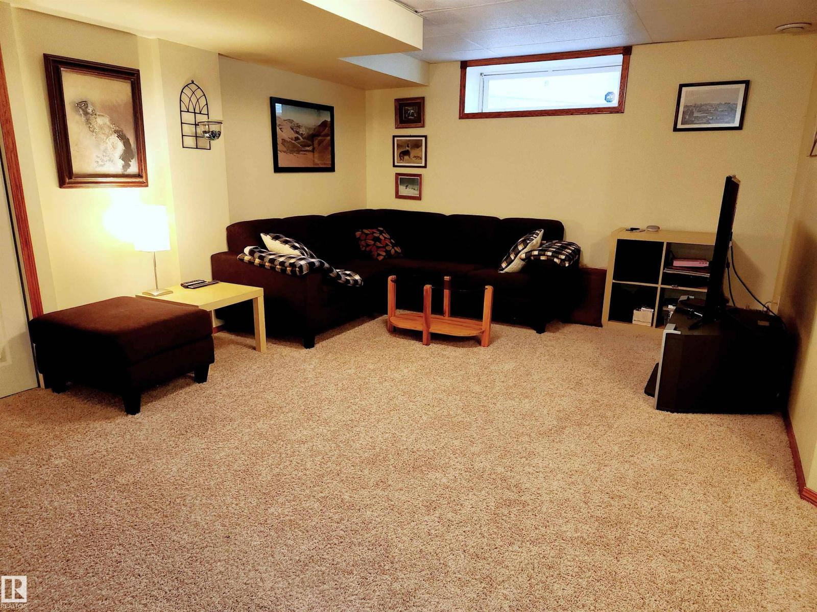 Photo 14 of 281 Ormsby Rd E Nw, Edmonton AB
