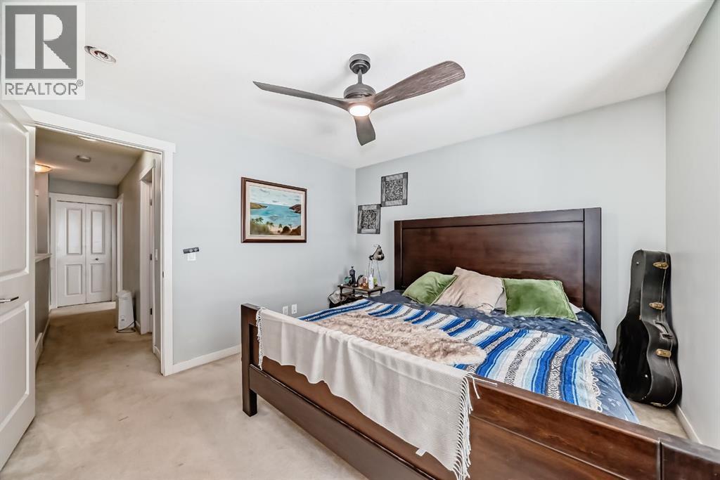 Photo 20 of 206 Sherwood Lane Nw, Calgary AB