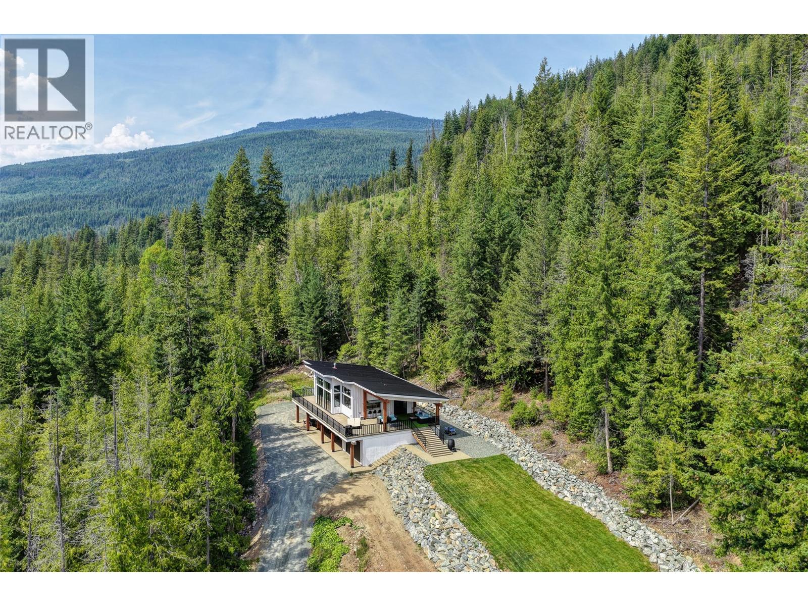 7249 Anglemont Way, Anglemont