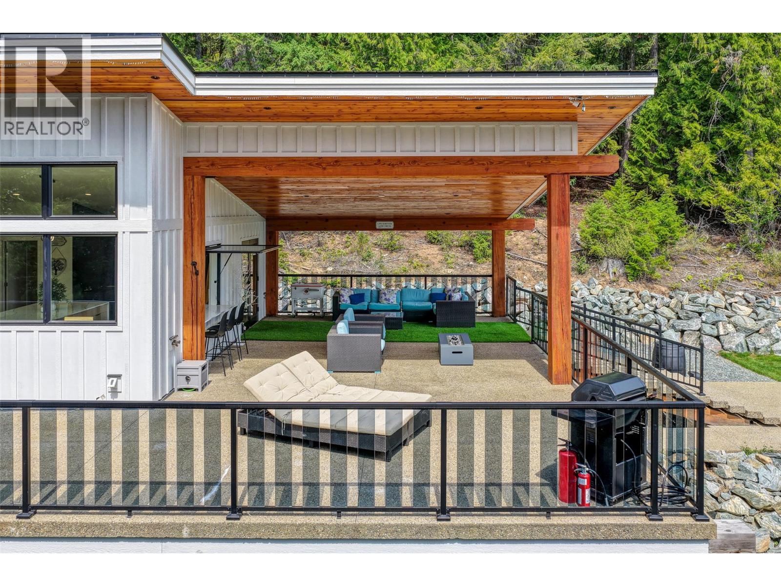 7249 Anglemont Way, Anglemont