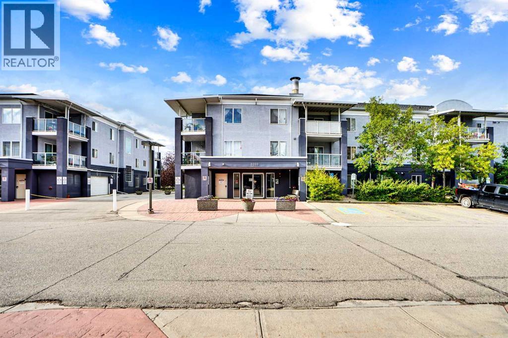 Single Family House for Sale in    Street NE Monterey Park Calgary 