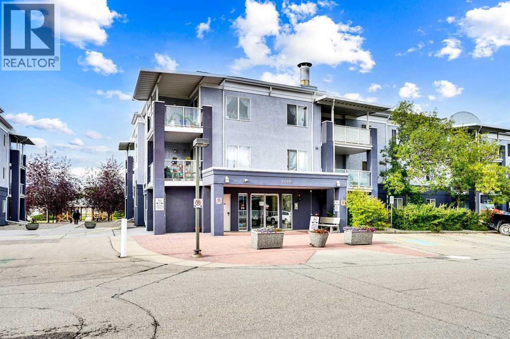 Single Family House for Sale in    Street NE Monterey Park Calgary 
