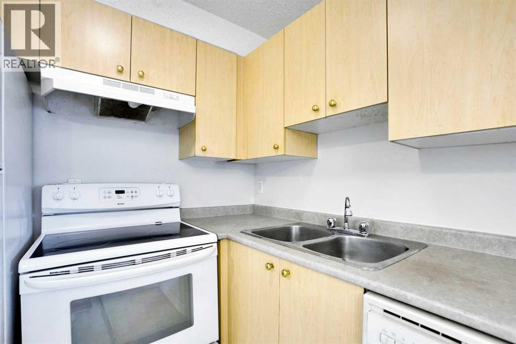 Single Family House for Sale in    Street NE Monterey Park Calgary 
