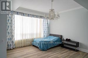 Photo 27 of Ph 3501 21 Balmuto Street, Toronto ON