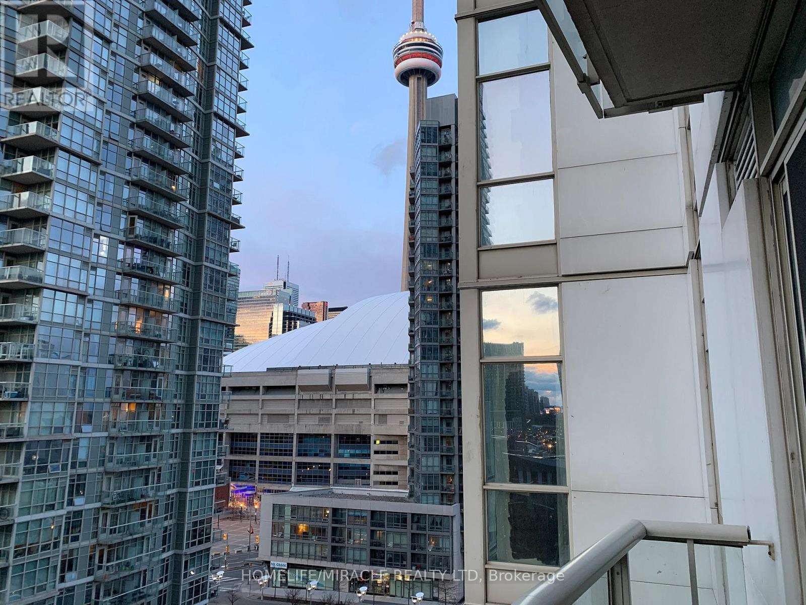Photo 1 of 1105 35 Mariner Terrace, Toronto ON
