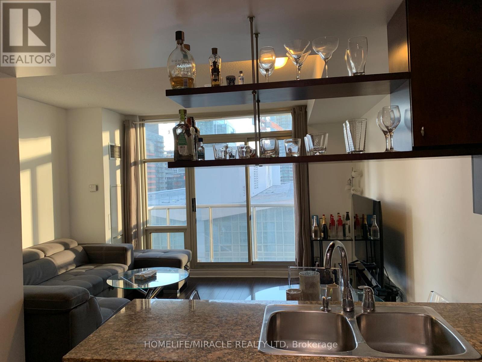 Photo 4 of 1105 35 Mariner Terrace, Toronto ON
