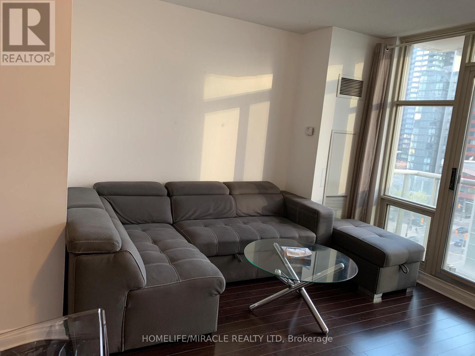 Photo 5 of 1105 35 Mariner Terrace, Toronto ON