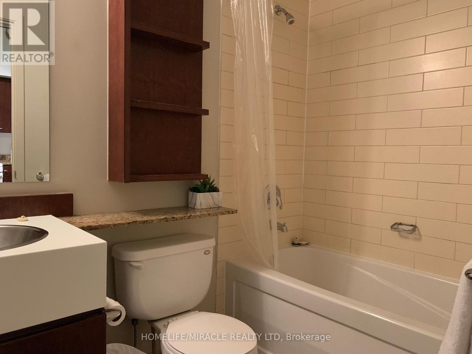 Photo 8 of 1105 35 Mariner Terrace, Toronto ON
