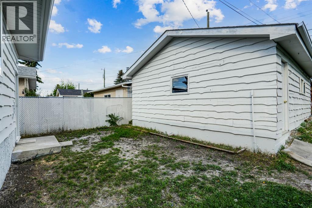 Single Family House Bungalow for Sale in  Penbrooke Close SE Penbrooke Meadows Calgary 