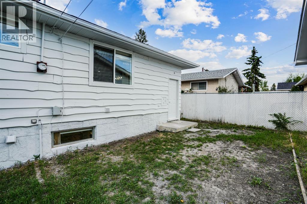 Single Family House Bungalow for Sale in  Penbrooke Close SE Penbrooke Meadows Calgary 