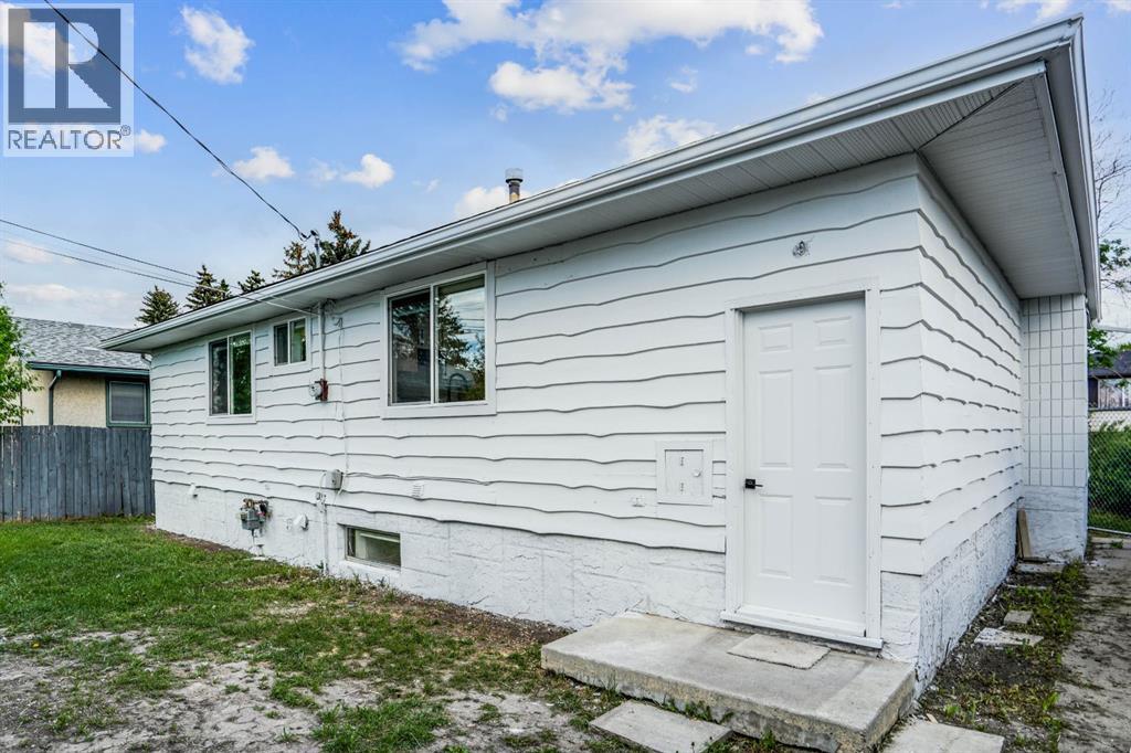 Single Family House Bungalow for Sale in  Penbrooke Close SE Penbrooke Meadows Calgary 