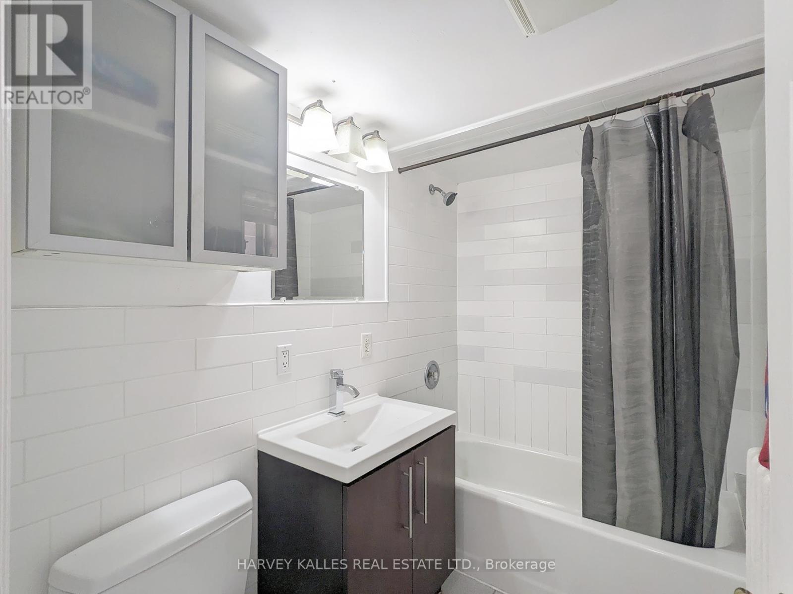 Photo 6 of Basement Rear 107 Concord Avenue, Toronto ON