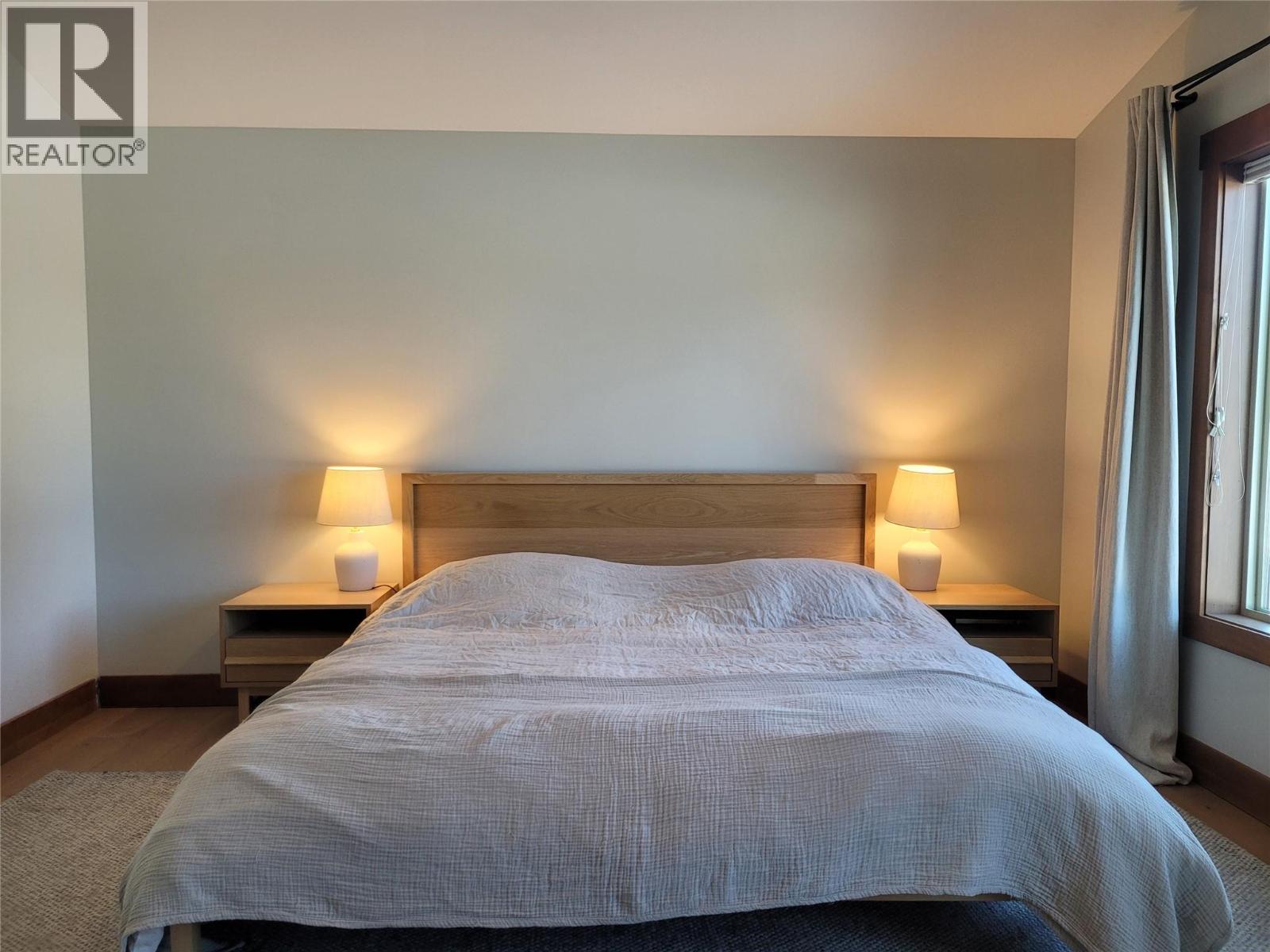 8170 Plotnikoff Road, Grand Forks