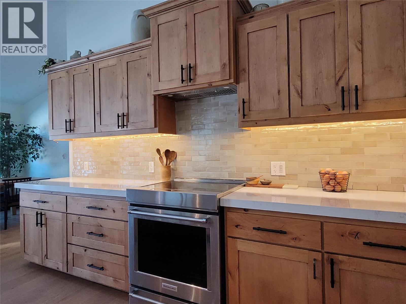 8170 Plotnikoff Road, Grand Forks