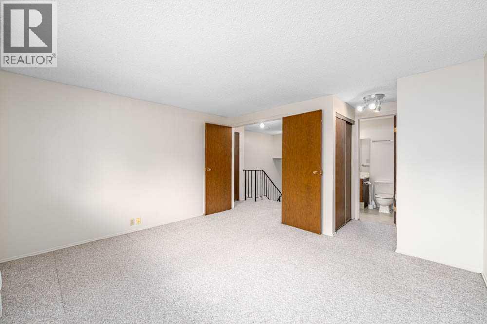 Single Family House for Sale in   Point Drive NW Point McKay Calgary 