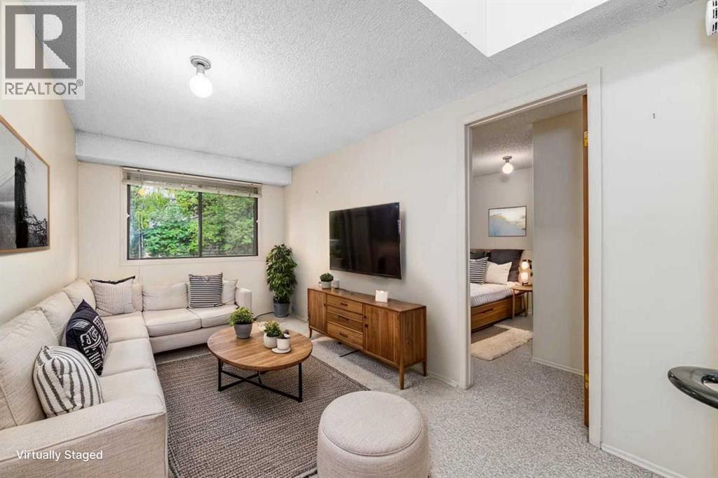 Single Family House for Sale in   Point Drive NW Point McKay Calgary 