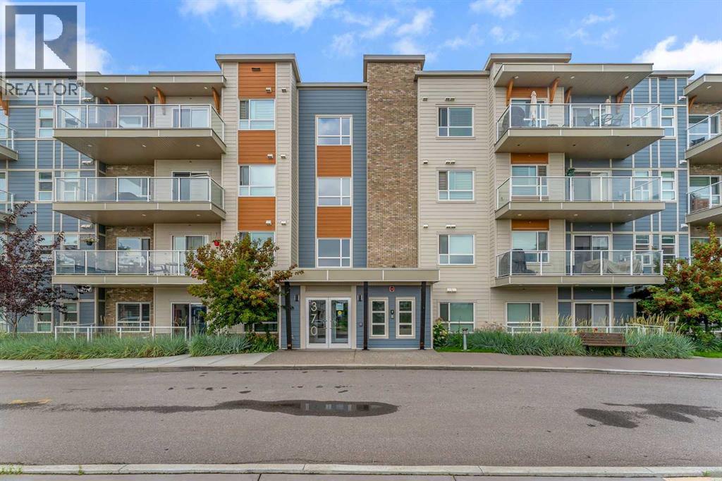 Single Family House for Sale in   Harvest Hills Common NE Harvest Hills Calgary 