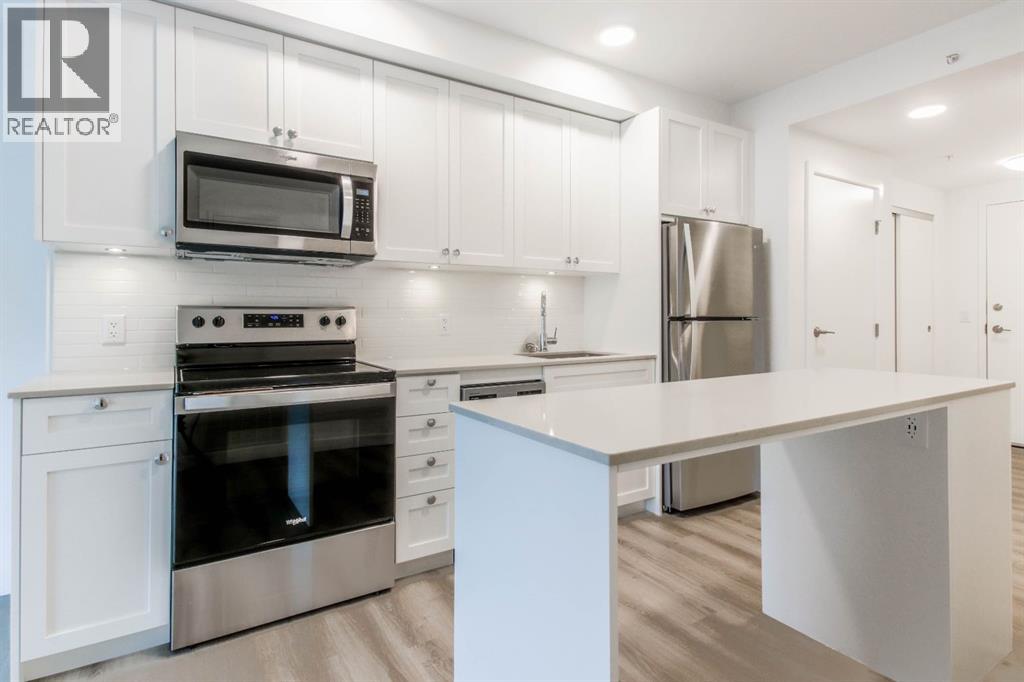 Single Family House for Sale in    Street NE Crescent Heights Calgary 
