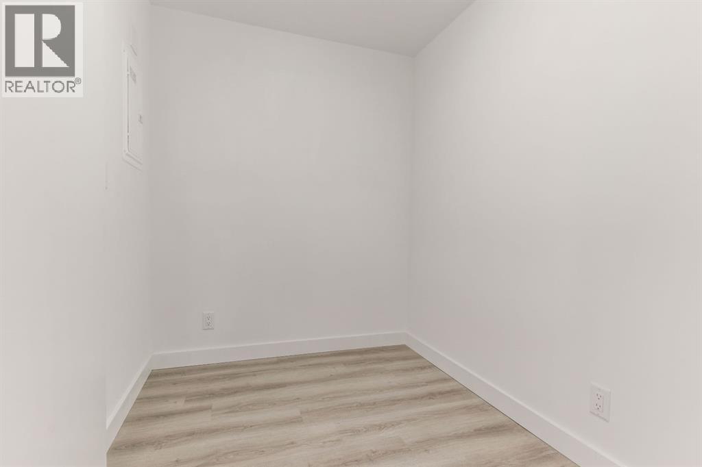Single Family House for Sale in    Street NE Crescent Heights Calgary 