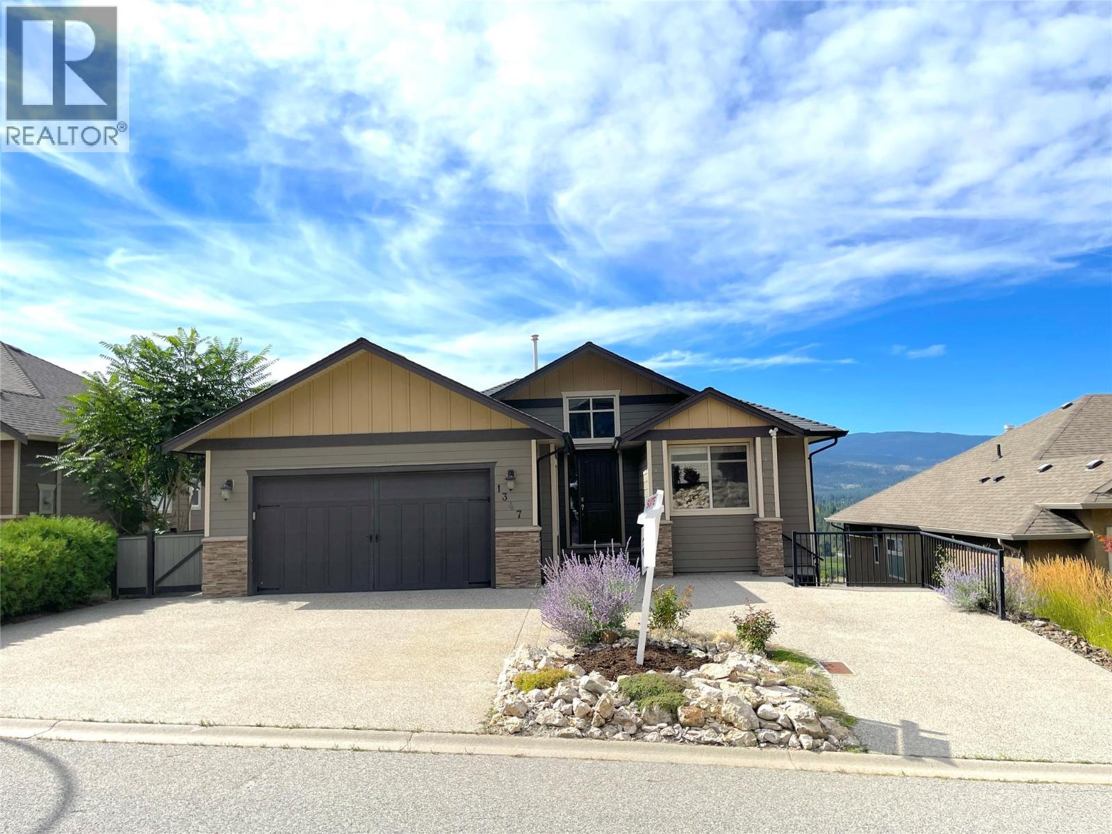 1347 Wilmot Avenue, Kelowna