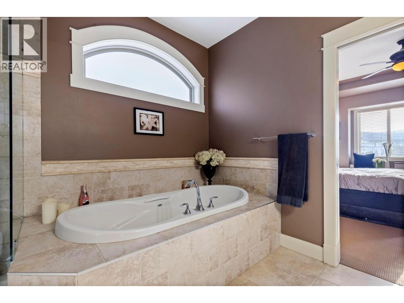 Photo 39 of 1347 Wilmot Avenue, Kelowna BC