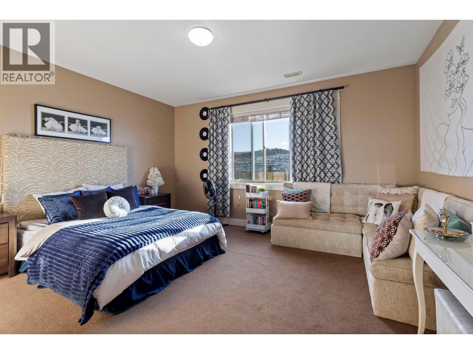 Photo 18 of 1347 Wilmot Avenue, Kelowna BC