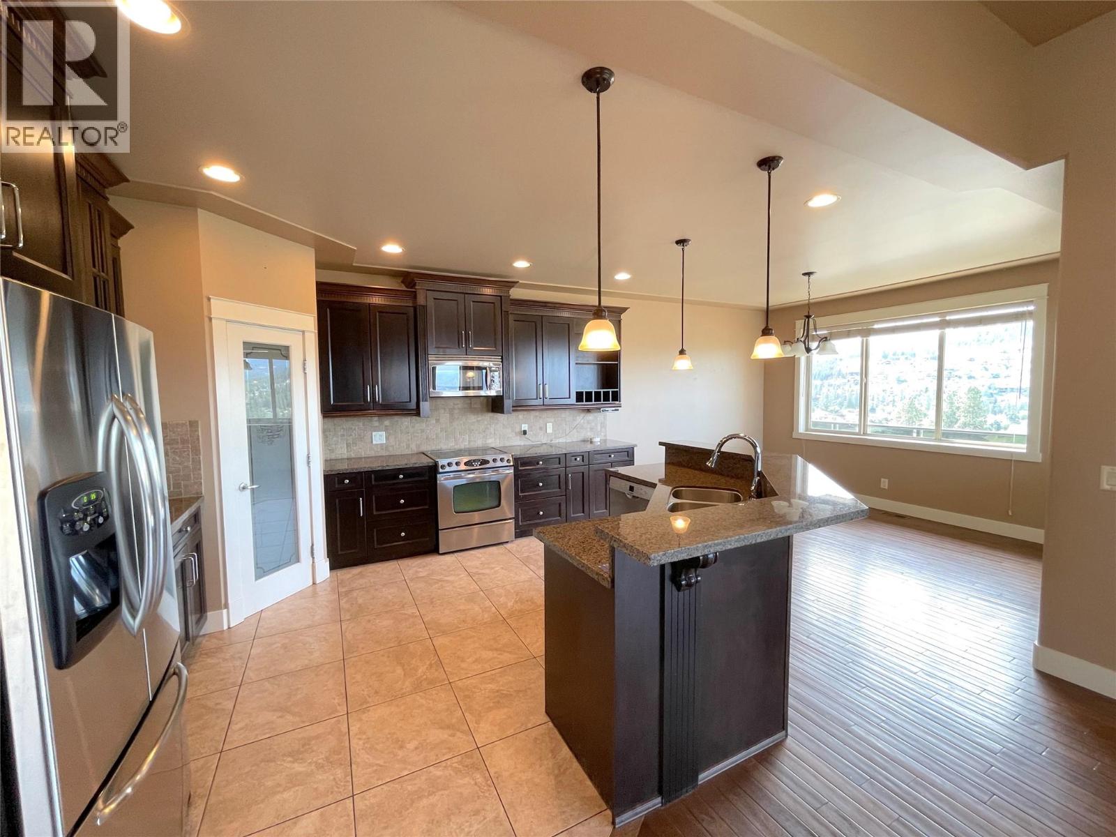 Photo 43 of 1347 Wilmot Avenue, Kelowna BC