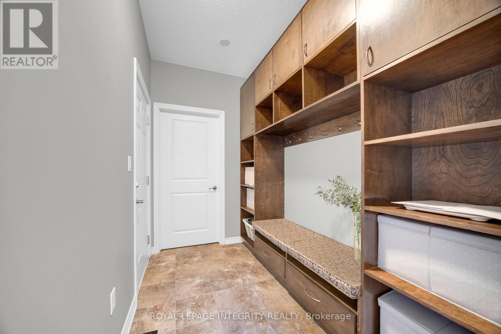 Photo 8 of 514 Carina Crescent, Ottawa ON