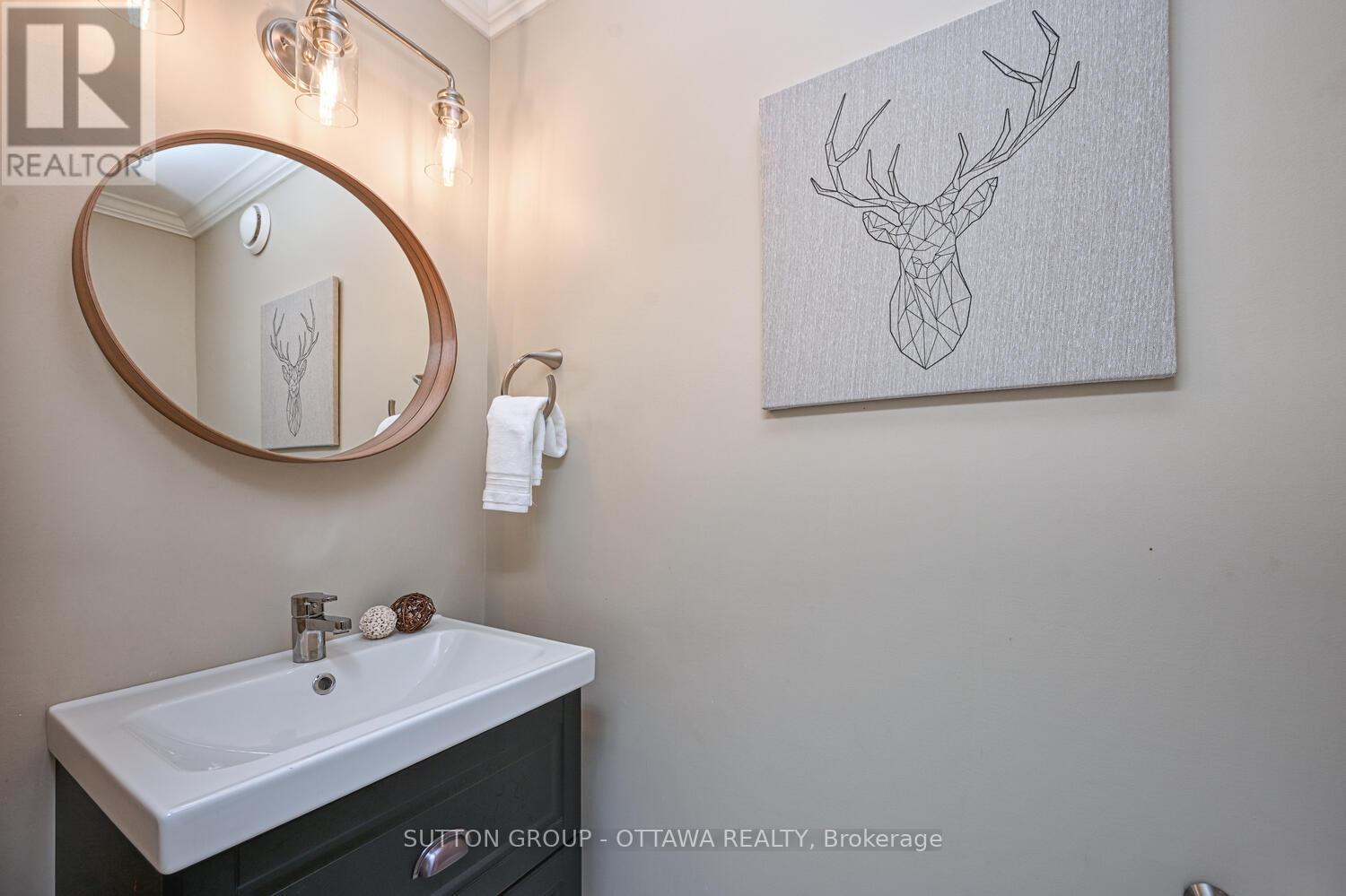 Photo 28 of 329 West Ridge Drive, Ottawa ON