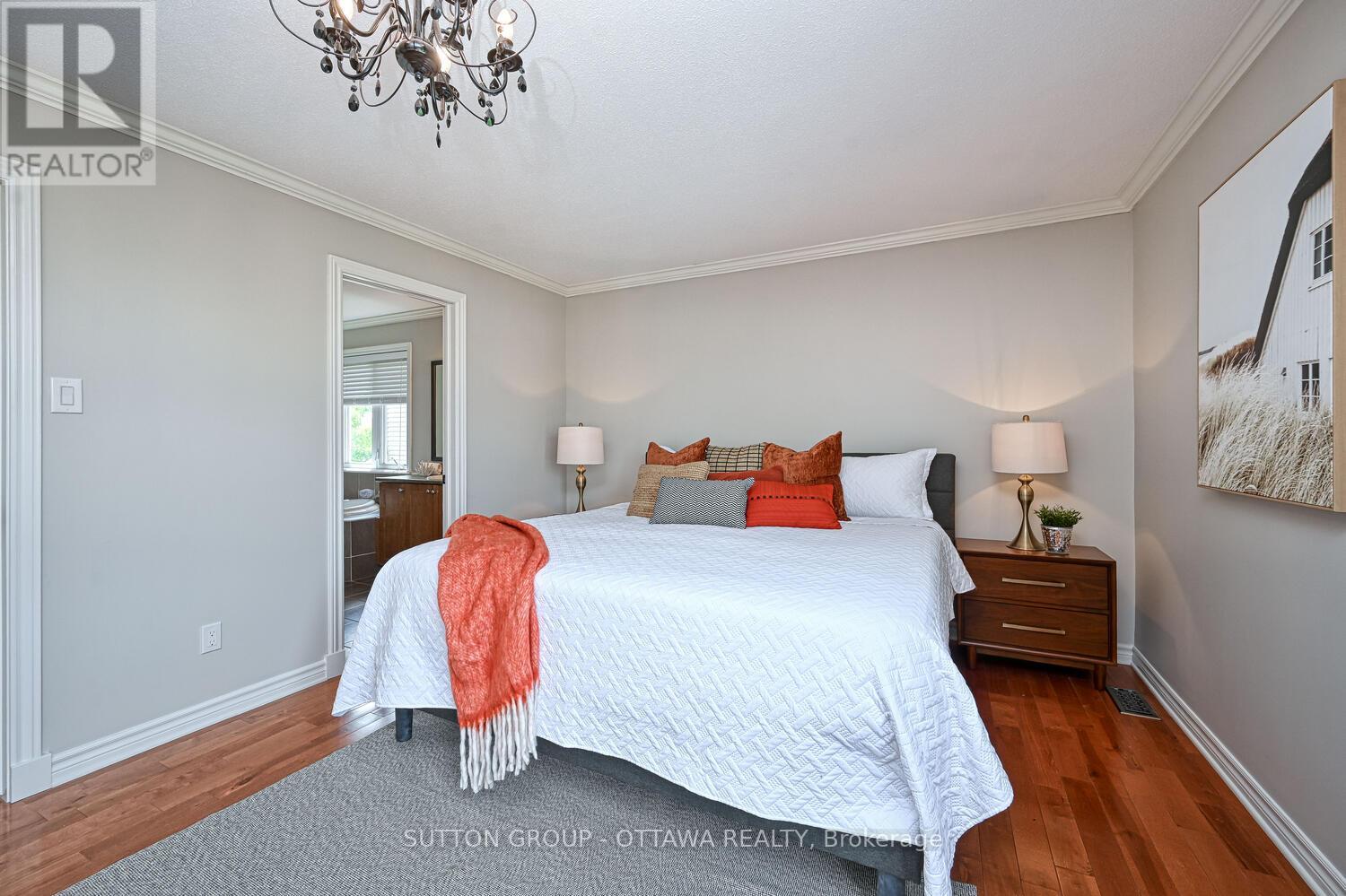Photo 31 of 329 West Ridge Drive, Ottawa ON