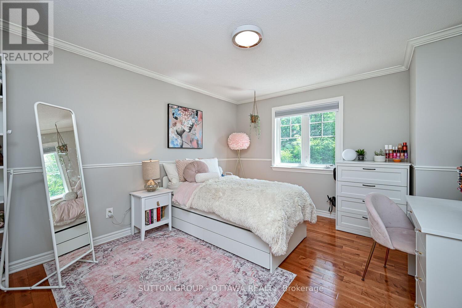 Photo 36 of 329 West Ridge Drive, Ottawa ON