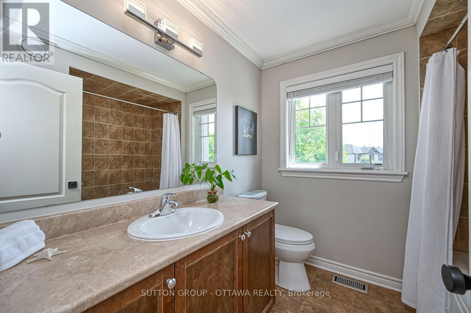 Photo 39 of 329 West Ridge Drive, Ottawa ON