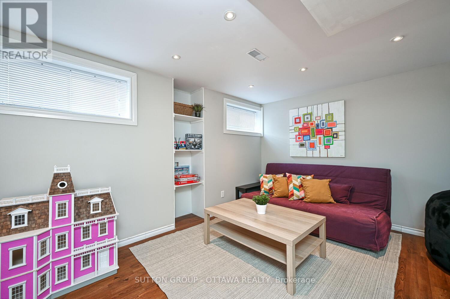 Photo 41 of 329 West Ridge Drive, Ottawa ON
