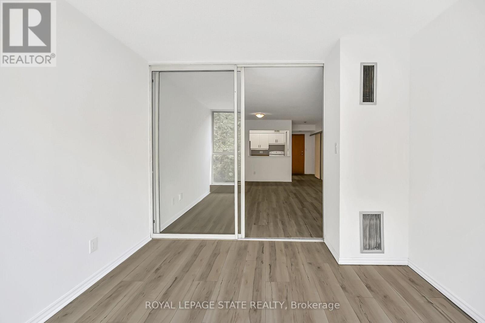 Photo 14 of 224 22 Southport Street, Toronto ON