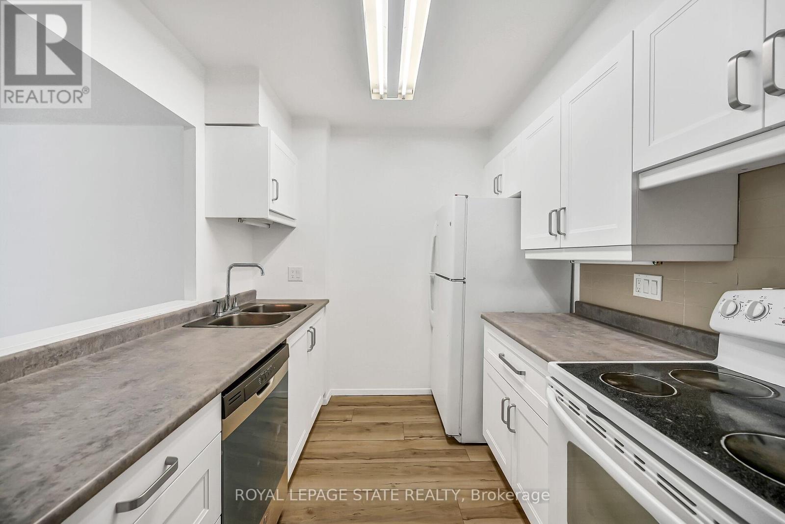 Photo 6 of 224 22 Southport Street, Toronto ON