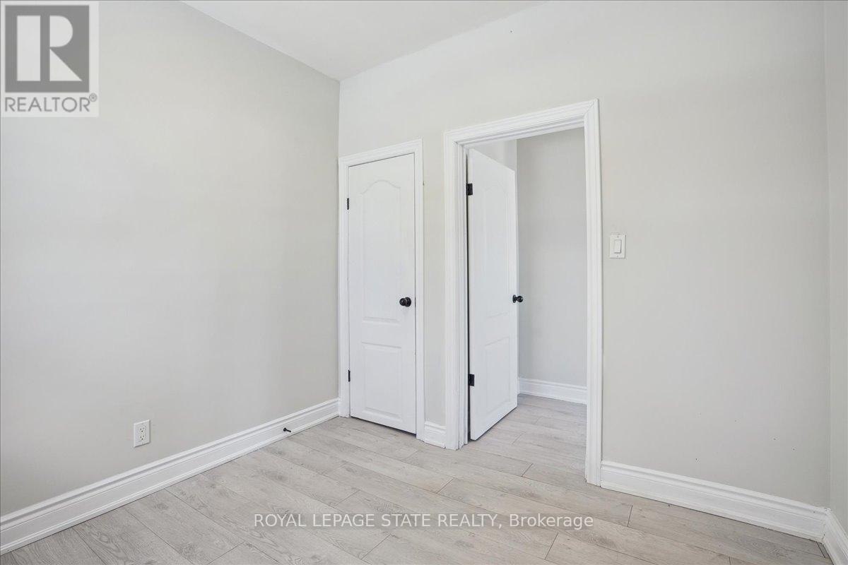 Photo 2 of 510 Britannia Avenue, Hamilton ON